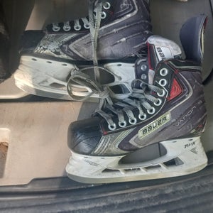 Used Size 4.0 Intermediate Bauer Vapor X60 Hockey Skates