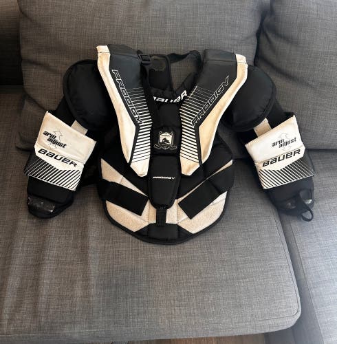 Bauer prodigy yth goalie chest protector