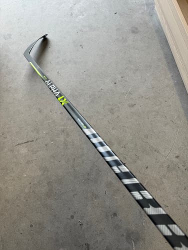 New Senior Warrior Left Hand P28M 90 Flex Pro Stock Alpha LX Pro Hockey Stick