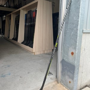 New Senior Warrior Left Hand P28M 90 Flex Pro Stock Alpha LX Pro Hockey Stick