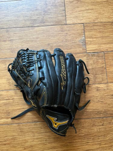 Used  Pitcher's 11.5" MVP Prime Baseball Glove