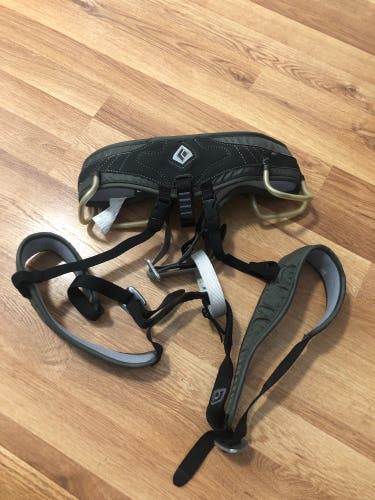Climbing / Rappelling Harness - Men’s Large