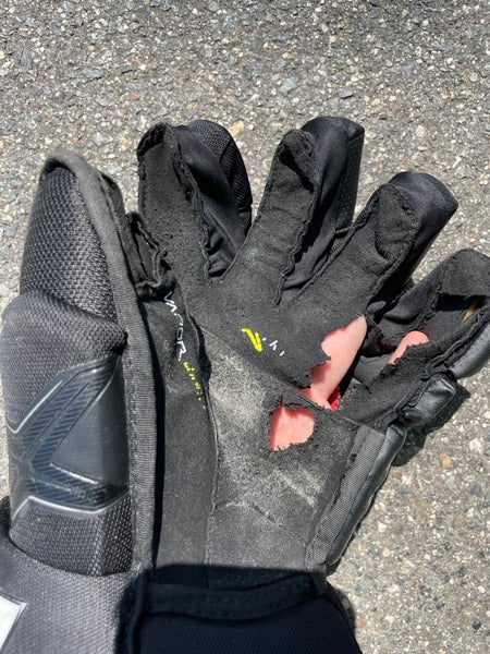 Black Senior Bauer Vapor 2X Pro Gloves 15"