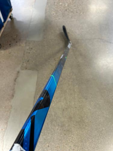 Used Senior Bauer Nexus Geo Hockey Stick Left Hand P28