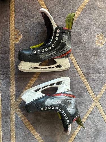 Used Senior Bauer Pro Stock 8 Vapor X2.9 Hockey Skates