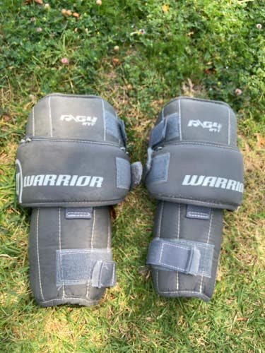 Used Warrior RG4 Intermediate Goalie Knee Guards