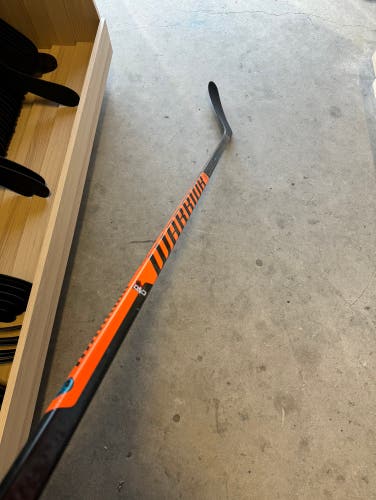 Warrior Covert QR5 Pro P28 Hockey Stick