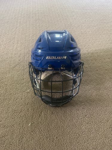 New Large Bauer Re-Akt 150 Helmet
