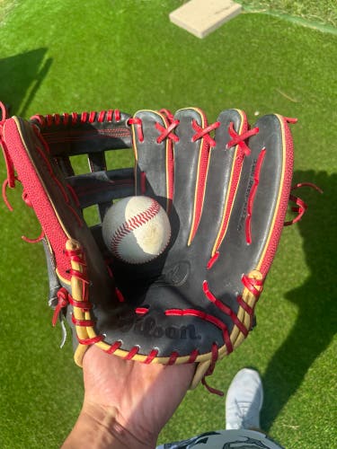Used 2020 Right Hand Throw 12.25" A2K Baseball Glove
