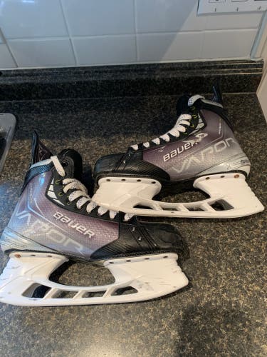 Bauer Hyperlite Skates