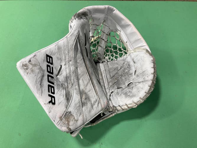 White Used Senior Bauer X5 Pro Goalie Glove