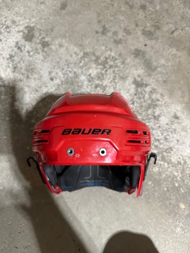 Used Large Bauer Re-Akt 200 Helmet