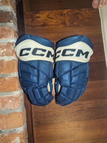 Used CCM D30 Gloves 14" Pro Stock