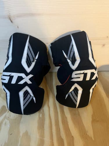 Used STX Elbow Pads XS E3-3