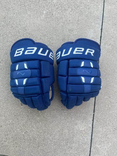 Bauer 12"  Nexus N2900 Gloves