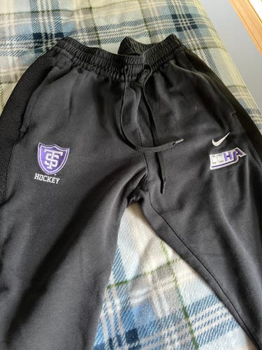 University of St. Thomas Black Used Medium Adult Unisex Nike Pants