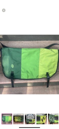Timbuk2 messenger Bag- 26 " W X 16" Tall