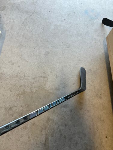 New Senior True Right Handed P90 Pro Stock Catalyst 9X Hockey Stick