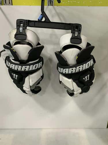 Used Warrior Riot Ii 12" Junior Lacrosse Gloves