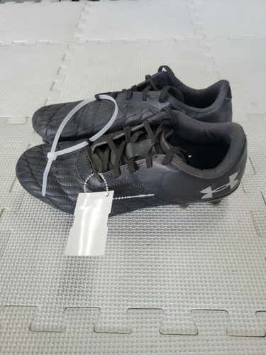 Used Under Armour Junior 05 Cleat Soccer Outdoor Cleats
