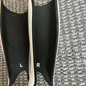 L/XL lacrosse shin guards