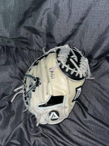 Akadema Catcher's 32.5" APM 42 Baseball Glove