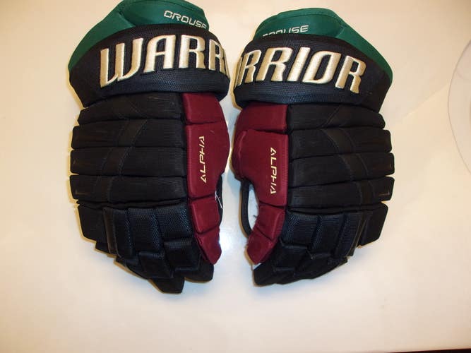 ARIZONA COYOTES Lawson Crouse game-worn #67 Warrior Alpha Pro throwback gloves from 2023-2024 season