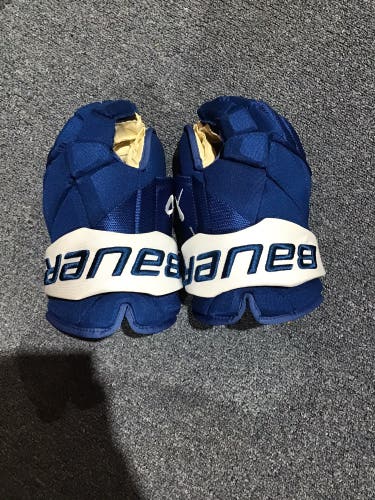 Lightly Used Bauer 15" Pro Stock Vapor Hyperlite Gloves