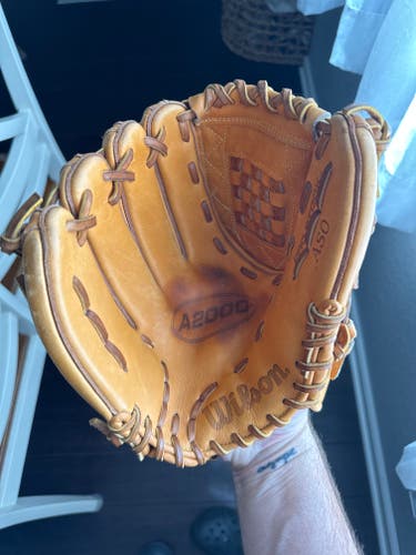 Used Left Hand Throw Wilson Infield A2000 Baseball Glove 12"