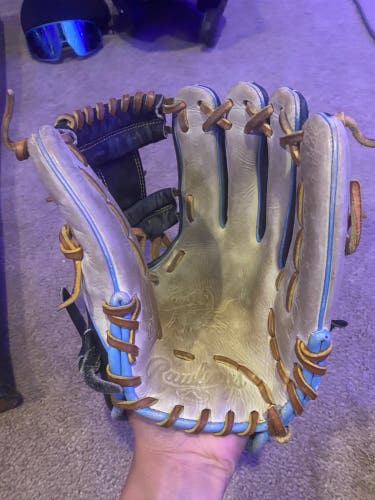 Used Heart of the Hide Baseball Glove