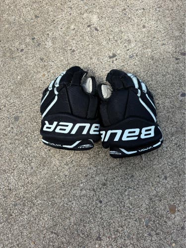Used Bauer 9" Gloves