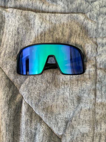 New Oakley Sutro Sunglasses