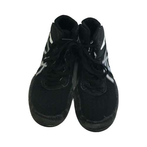 Used Asics Matflex Junior 2.5 Wrestling Shoes