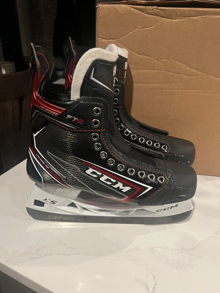 *BRAND NEW* Custom CCM FT2 Pro Hockey Skates (Willing To negotiate)