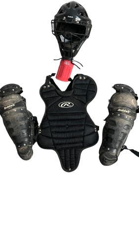 Catcher Umpire Protective Gear Chest Protector Shin Guards and Helmet Mask Youth