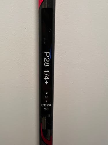 Used Senior CCM Right Handed P28 Pro Stock JetSpeed FT4 Pro Hockey Stick