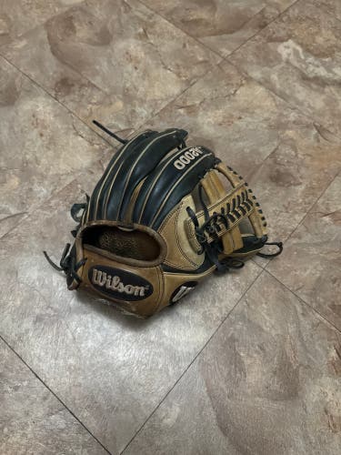 Used  Infield 11.75" A2000 Baseball Glove