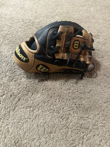 Used, Wilson A2000 1786 Infield Glove, 11.25, Right Hand Throw