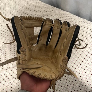 Wilson A2000 11.5