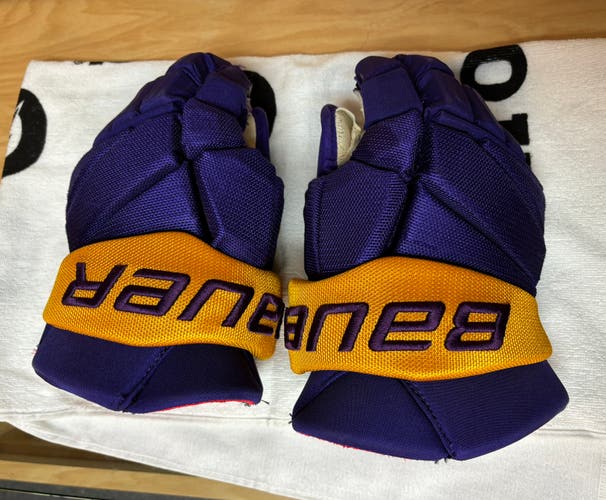 Bauer Vapor 2X Pro 14” Gloves