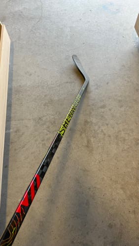 New Senior Sher-Wood Left Hand P28 Pro Stock Rekker Legend Pro Hockey Stick