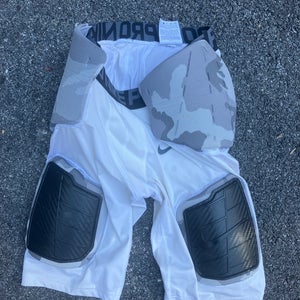 Nike Pro combat Hyperstrong Padded Girdle- Xl