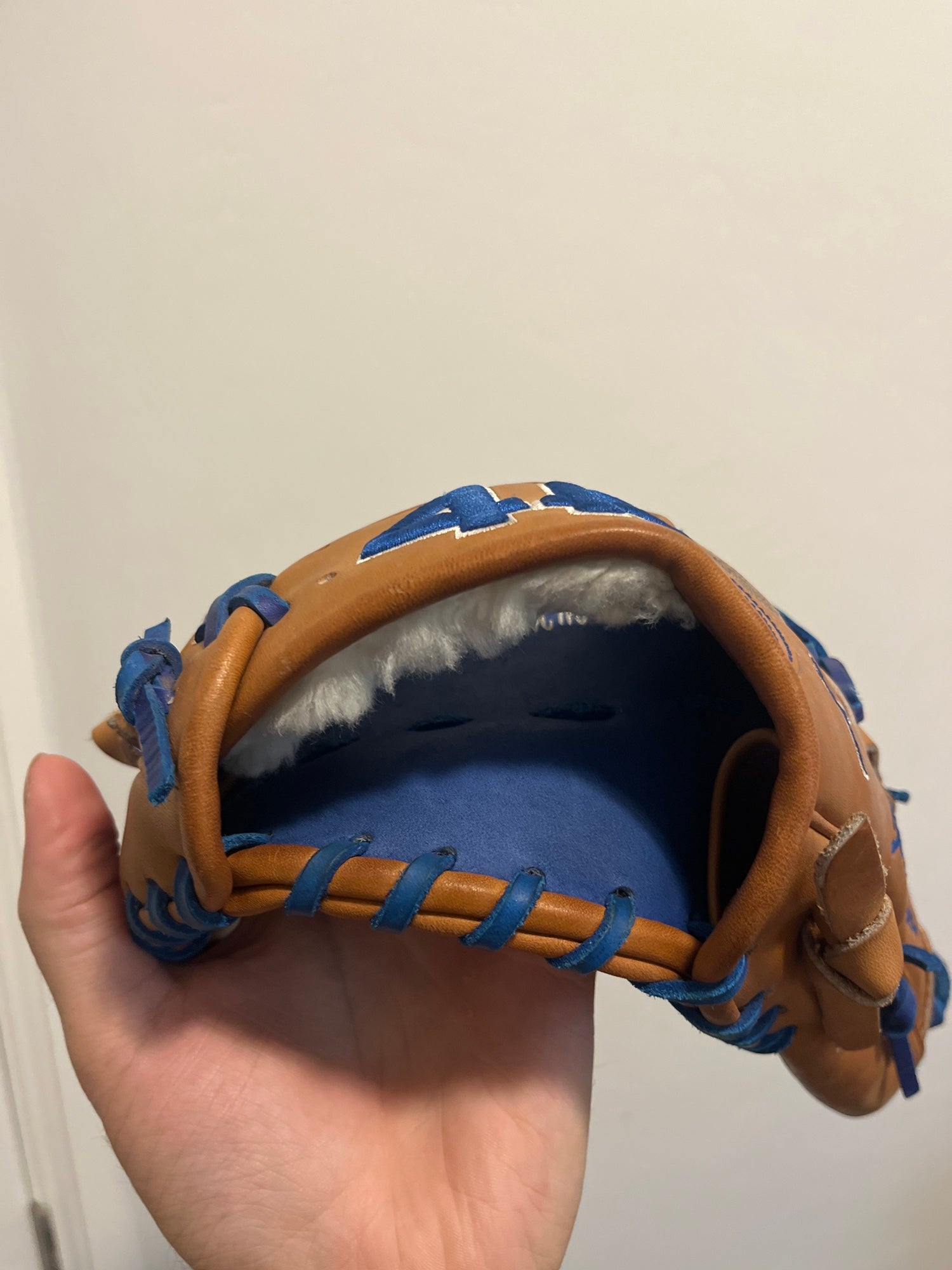 44 pro 11.75 baseball glove | SidelineSwap | Buy and Sell on