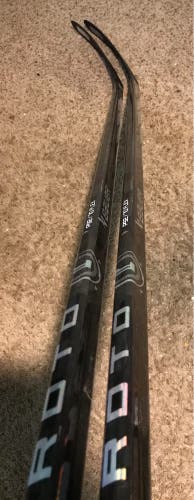 2 New Senior Bauer Right Handed P92 Proto-R Hockey Stick