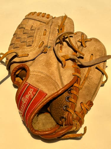 Rawlings RBG90 Youth Baseball Glove - Dave Winfield Edition - Leather RHT