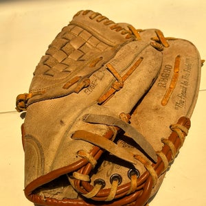 Vintage Rawlings Ken Griffey Jr RBG90 11” Baseball Glove EUC