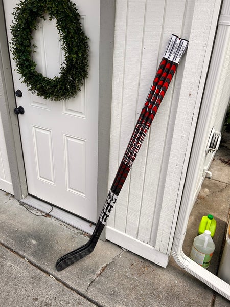New Senior CCM Right Handed  Pro Stock JetSpeed FT5 Pro Hockey Stick