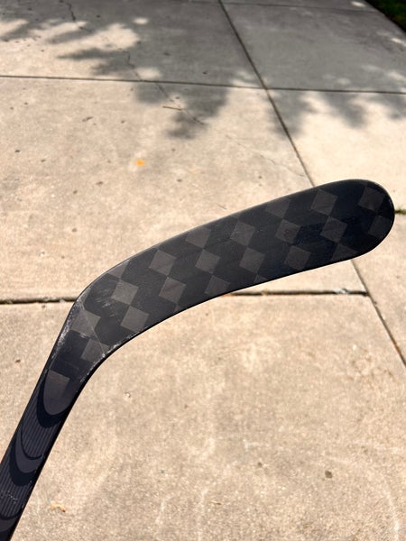 New Senior CCM Right Handed  Pro Stock JetSpeed FT5 Pro Hockey Stick