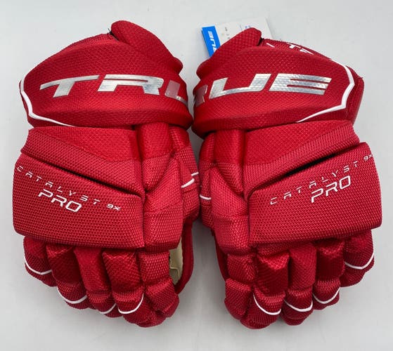 NEW True Catalyst 9X Pro Gloves, Red, 12”