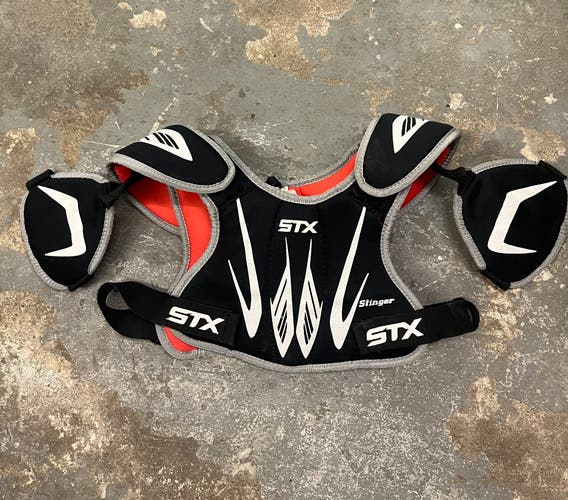 Used STX Stinger Lacrosse Chest Protector Size Small 0A8